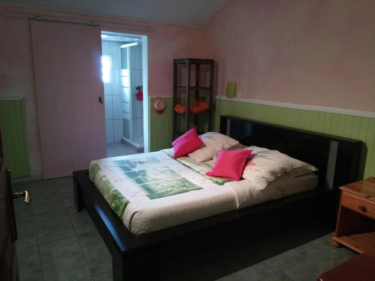 Petite Fleur De Lentilles Bed and Breakfast Cilaos Exterior foto