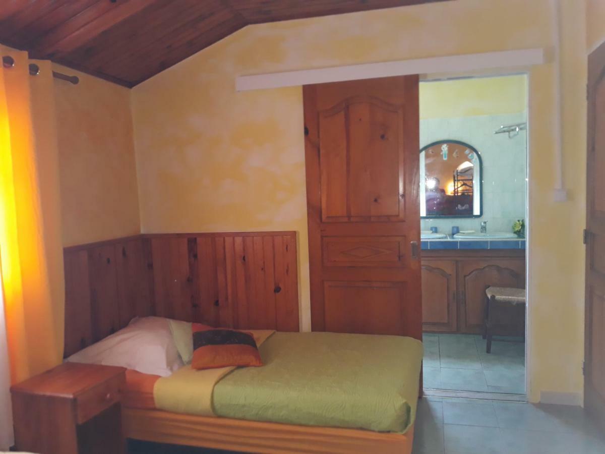 Petite Fleur De Lentilles Bed and Breakfast Cilaos Exterior foto